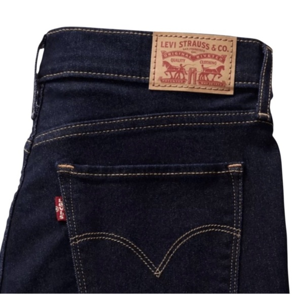 NWOT, Levi's Women's 312 Shaping Slim Dark Blue Jeans, Size 25 - Picture 5 of 12